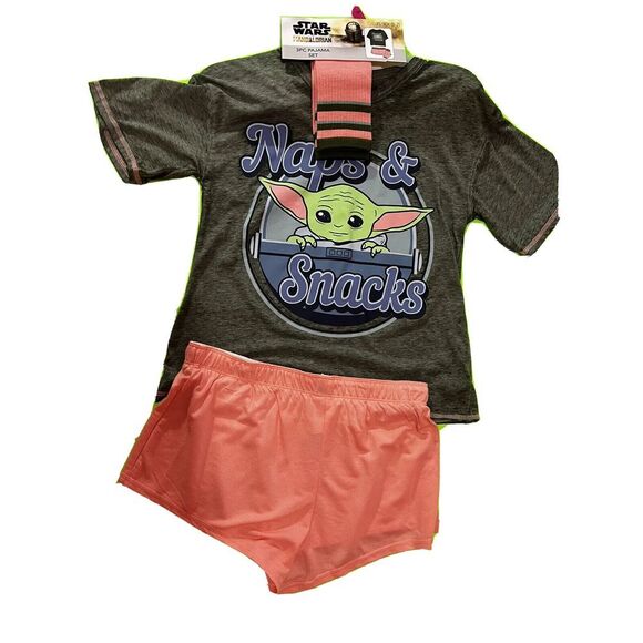 Pajamas Set XS Shirt Shorts Socks 3 piece new Star war women/ teens lightweight - Picture 1 of 10